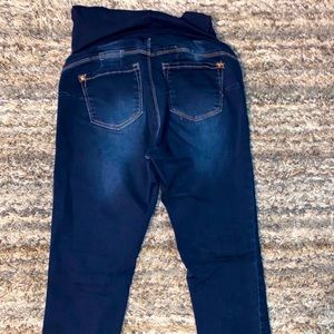 Blue savvy maternity pants.
